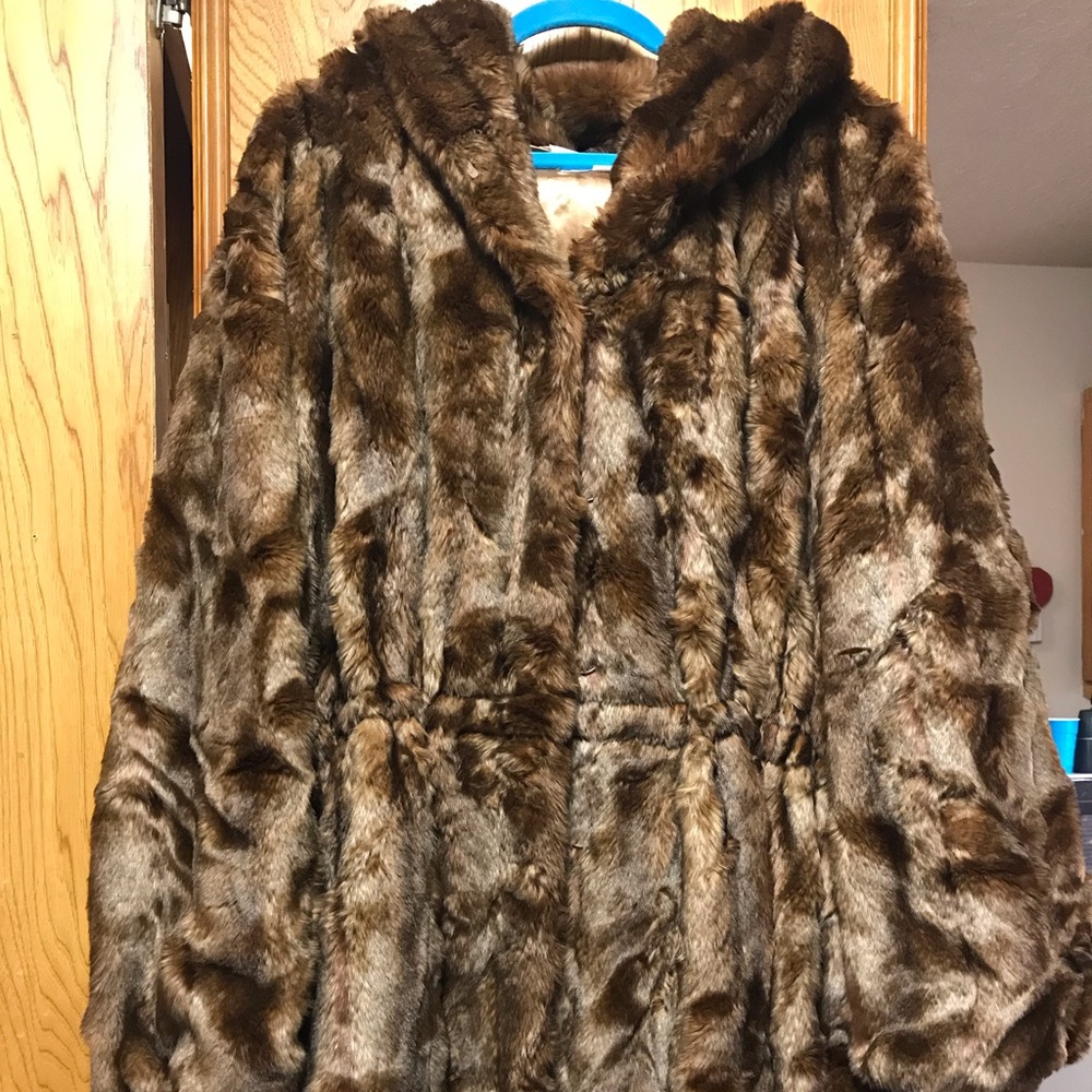 Roaman’s Short Faux Fur Coat with Hood
